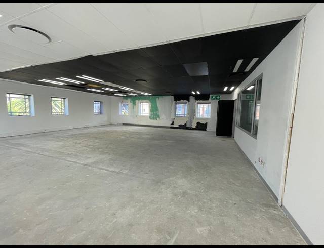 205.60M² OFFICE TO LET IN RIVONIA